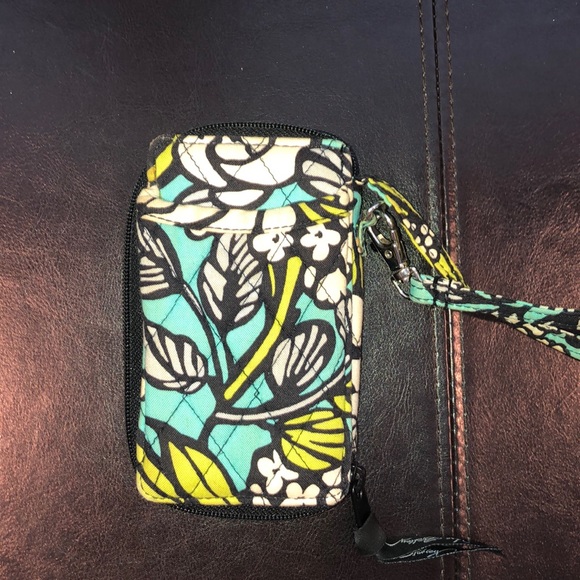 Vera Bradley Handbags - Vera Bradley Cell Phone Wristlet Vera Bradley Handbags - Vera Bradley Cell Phone Wristlet